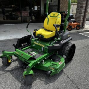 John Deere 54 inches lawn mower zero turn